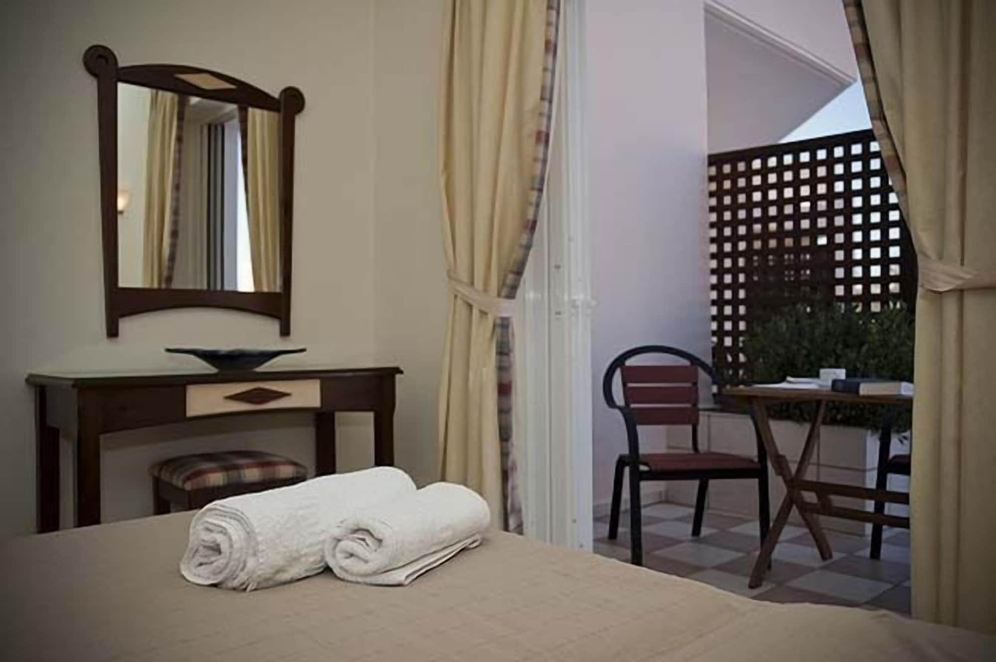 Hotel Caretta Beach Gerani  Exterior photo
