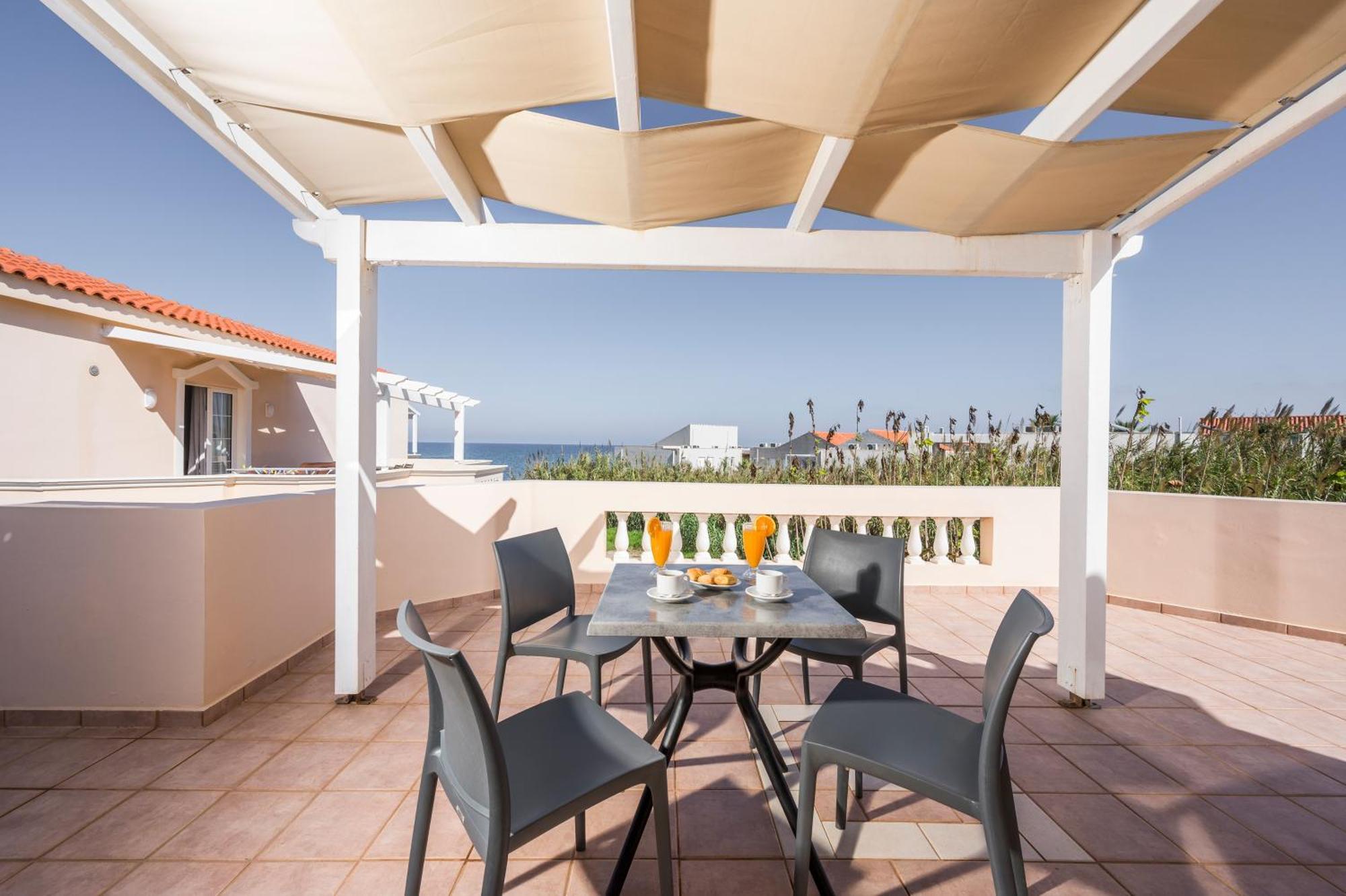 Hotel Caretta Beach Gerani  Exterior photo